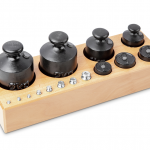 M3 1 g - 2 kg Gewichtsatz im Holzblock