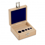 KERN & Sohn Holz-Gewichtsetui 313-030-100 (für Nennwerte 1 mg - 100 g | für Klassen E1+E2 | für Bauform Knopf/Kompakt)