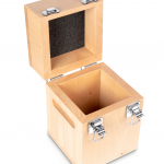 KERN & Sohn Holz-Gewichtsetui 337-150-200 (für Nennwerte 20 kg | für Klassen F2 + M1 | für Bauform Knopf/Kompakt)